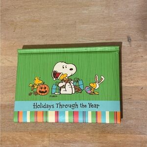 Snoopy and Woodstock Hallmark Holiday Photo Album